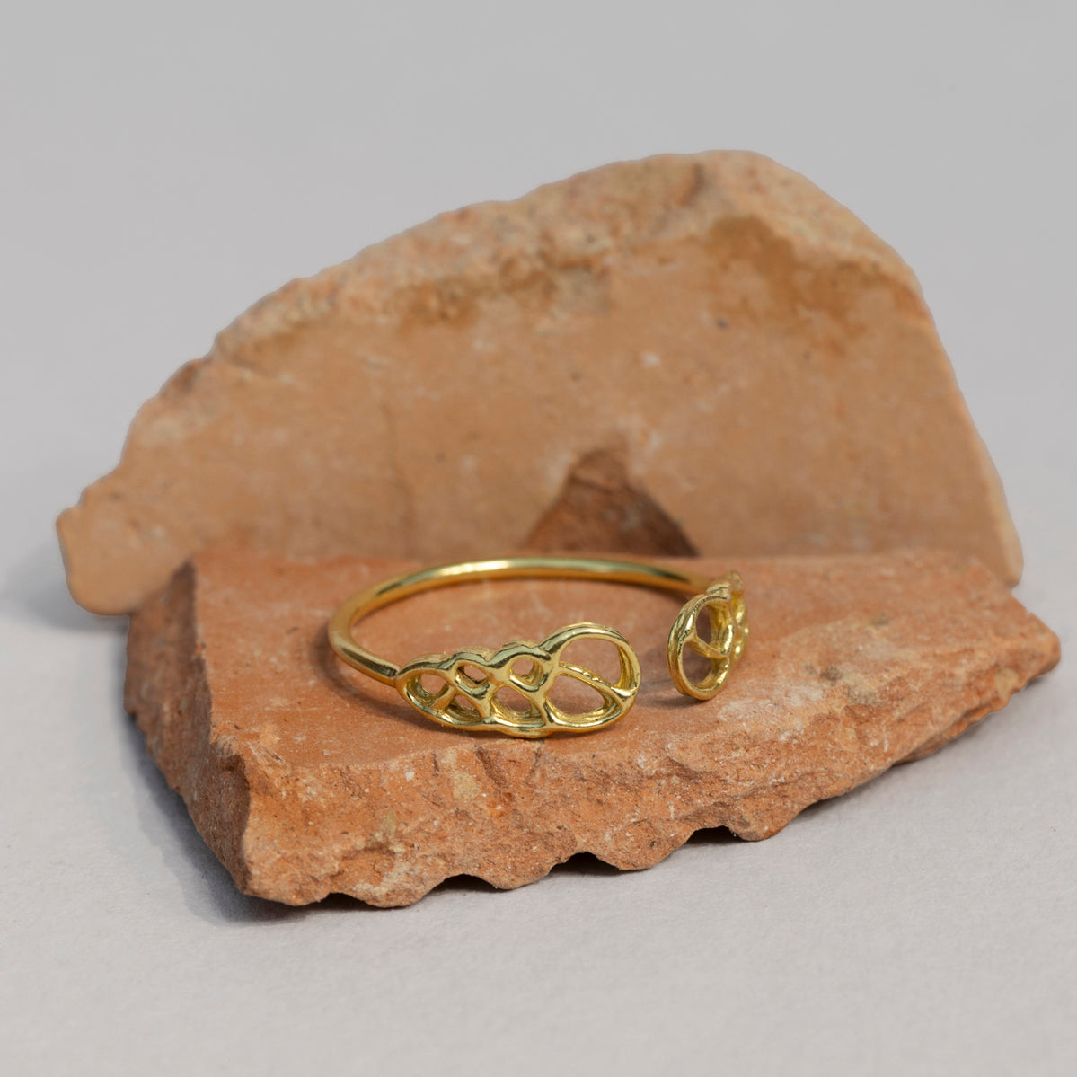 Two pattern ring
